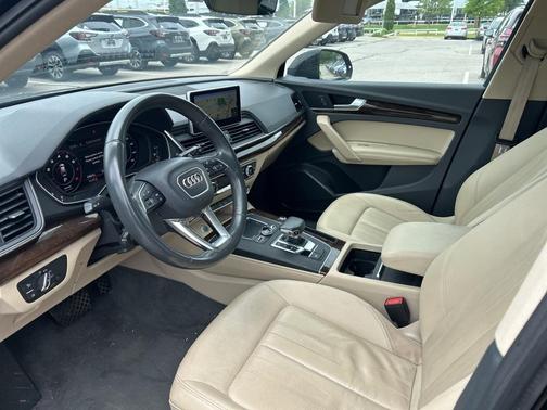 2020 Audi Q5 40 Premium Plus