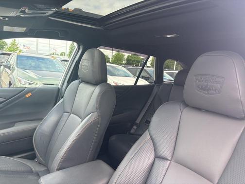 Crystal White Pearl 2022 Subaru Outback Wilderness