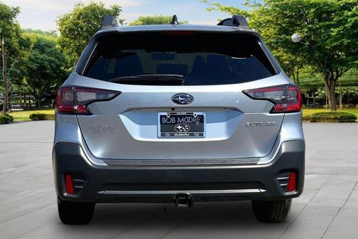 Ice Silver Metallic 2021 Subaru Outback Premium