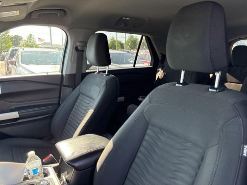 Atlas Blue Metallic 2021 Ford Explorer XLT