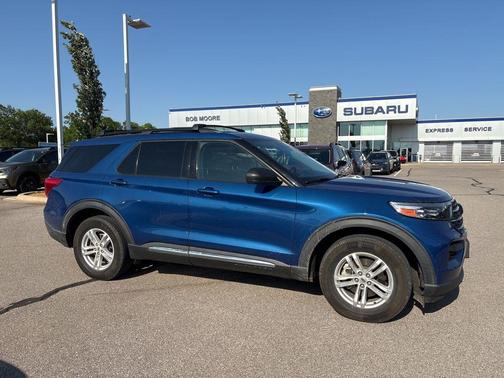 Atlas Blue Metallic 2021 Ford Explorer XLT