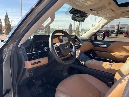 2025 INFINITI QX80 SENSORY