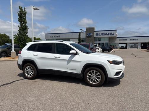 Bright White Clearcoat 2019 Jeep Cherokee Latitude