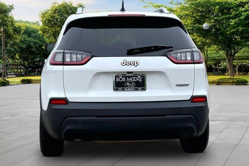 Bright White Clearcoat 2019 Jeep Cherokee Latitude