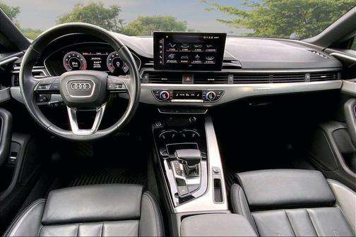 Mythos Black Metallic 2024 Audi A5 Sportback 45 S line quattro Premium