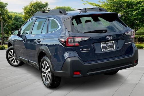 2025 Subaru Outback Base