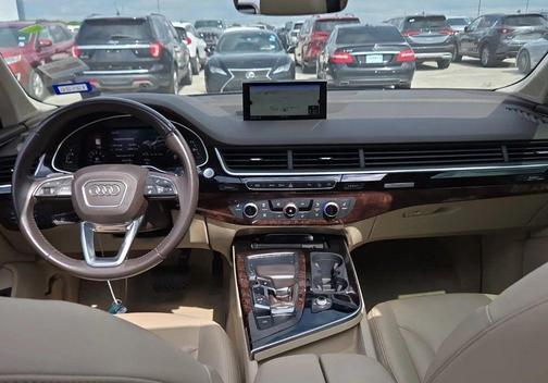 Orca Black Metallic 2018 Audi Q7 3.0T Premium Plus