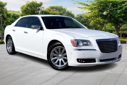 2013 Chrysler 300C Base