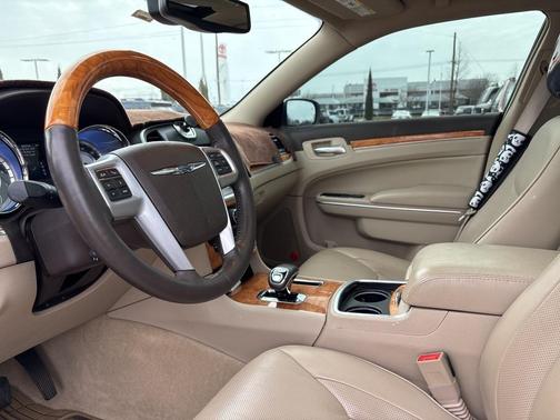 2013 Chrysler 300C Base