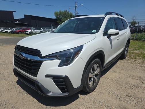 Crystal White Pearl 2023 Subaru Ascent Premium 7-Passenger
