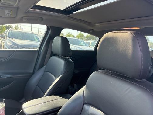 Dark Ash Metallic 2023 Chevrolet Malibu 2LT