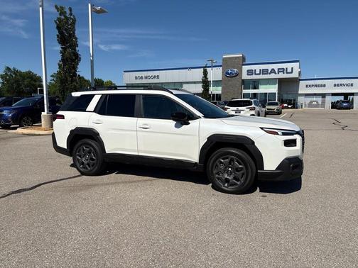 Crystal White Pearl 2026 Subaru Outback Premium