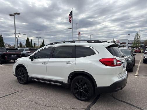 Crystal White Pearl 2020 Subaru Ascent Touring 7-Passenger