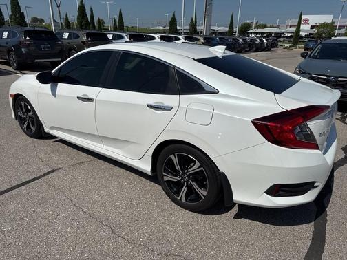 2017 Honda Civic Touring