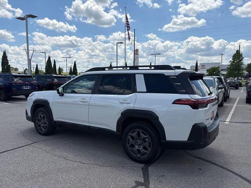 Crystal White Pearl 2026 Subaru Outback Premium