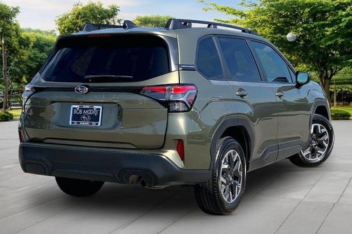 Autumn Green Metallic 2026 Subaru Forester Premium