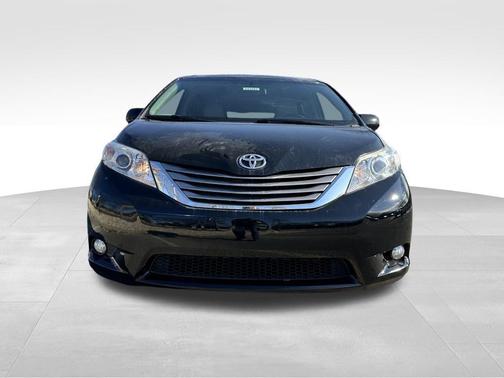 2015 Toyota Sienna XLE Premium