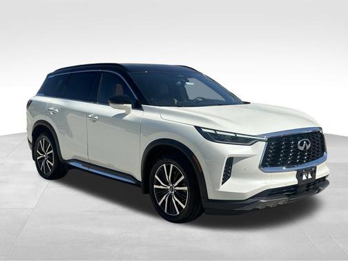 2 Tone Majestic White 2023 INFINITI QX60 AUTOGRAPH