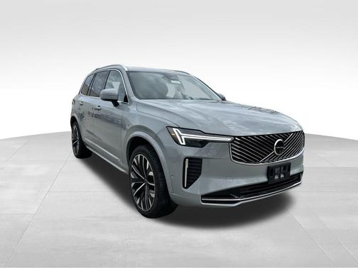 2025 Volvo XC90 B6 Plus 7-Seater