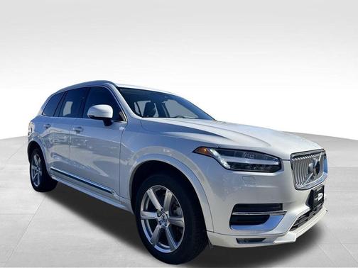 2024 Volvo XC90 B5 Core Bright Theme