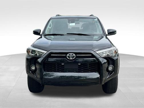 Midnight Black Metallic 2022 Toyota 4Runner SR5 Premium