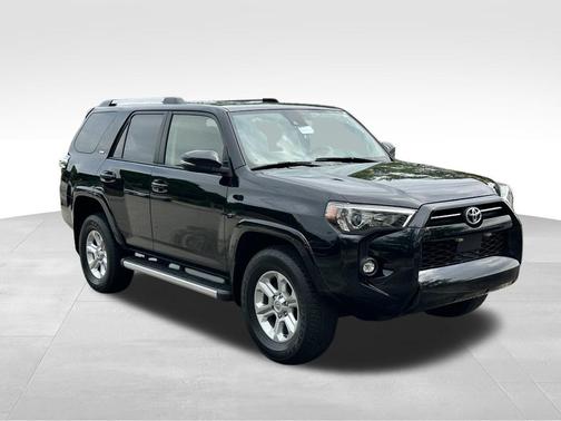 Midnight Black Metallic 2022 Toyota 4Runner SR5 Premium