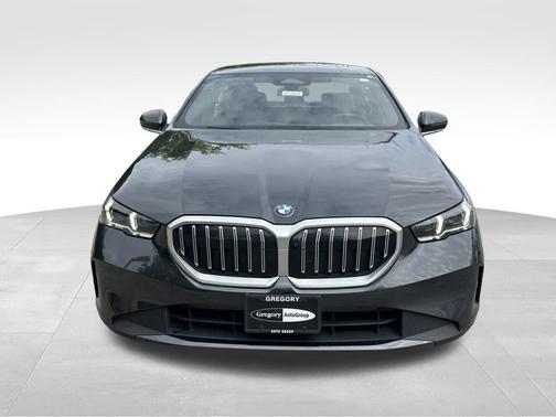 Dark Graphite 2025 BMW 530 i xDrive