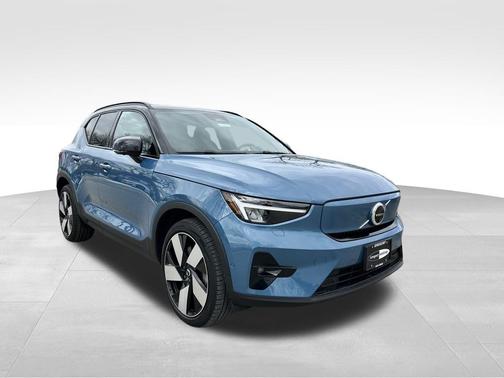 2023 Volvo XC40 Recharge Pure Electric Twin Plus