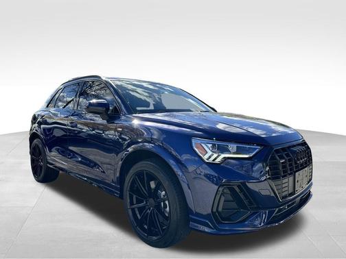 2022 Audi Q3 45 S line Premium