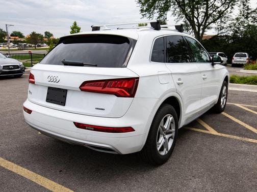 2019 Audi Q5 2.0T Premium for sale in Libertyville, IL - image 9