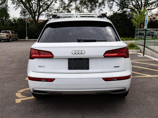 2019 Audi Q5 2.0T Premium for sale in Libertyville, IL - image 10