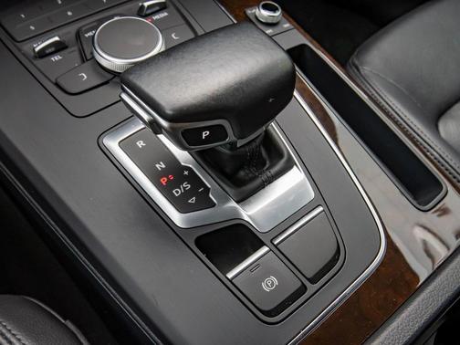 2019 Audi Q5 2.0T Premium for sale in Libertyville, IL - image 22