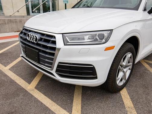 2019 Audi Q5 2.0T Premium for sale in Libertyville, IL - image 5