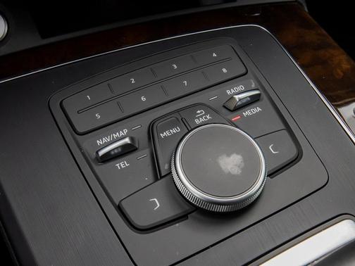 2019 Audi Q5 2.0T Premium for sale in Libertyville, IL - image 21