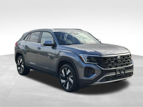 Platinum Gray Metallic 2025 Volkswagen Atlas Cross Sport 2.0T SE w/Technology