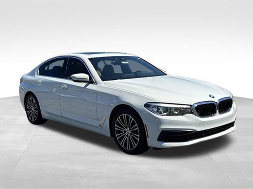 Alpine White 2020 BMW 530 i xDrive