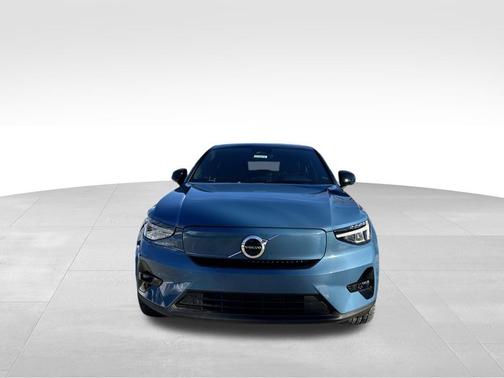 2023 Volvo C40 Recharge Pure Electric Twin Plus