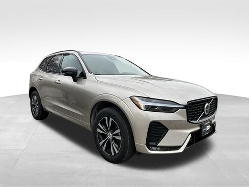 2025 Volvo XC60 B5 Core