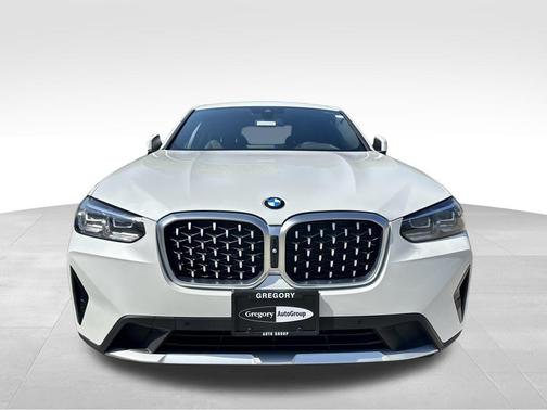 2024 BMW X4 xDrive30i