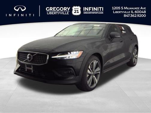 2025 Volvo V60 Cross Country B5 Plus