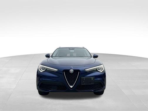 2018 Alfa Romeo Stelvio Base