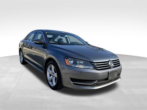 2013 Volkswagen Passat 2.5 SE