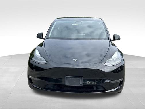 Black 2023 Tesla Model Y Long Range