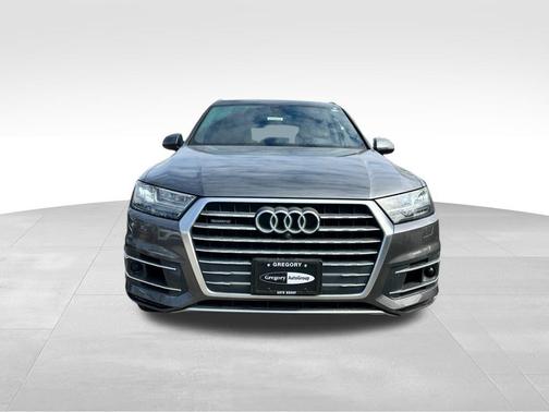 2019 Audi Q7 55 Premium Plus