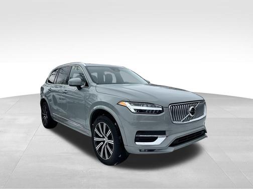 2024 Volvo XC90 B5 Core Bright Theme
