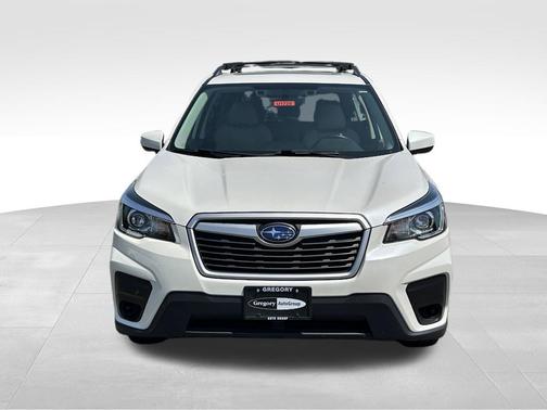 Crystal White Pearl 2020 Subaru Forester Premium
