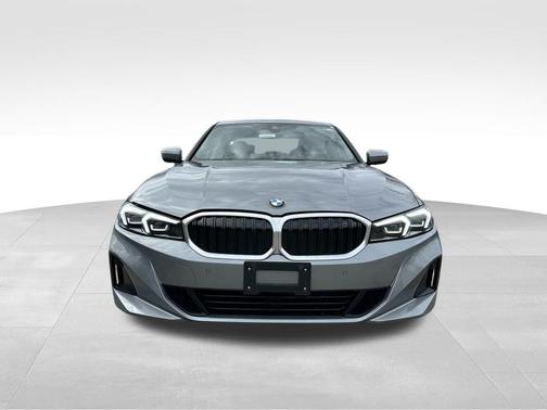 2025 BMW 330 i xDrive