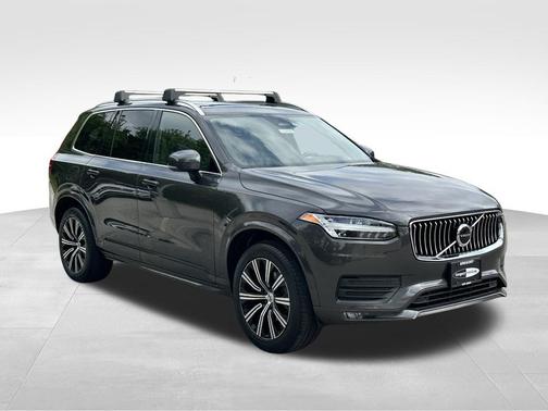 Platinum Gray Metallic 2023 Volvo XC90 B6 Core