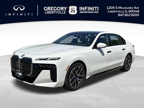 Alpine White 2025 BMW 740 i xDrive