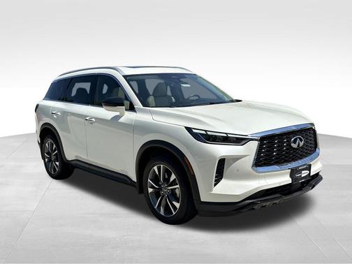Majestic White 2023 INFINITI QX60 Luxe